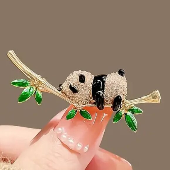 Jewelry - SLEEPY PANDA BROOCH